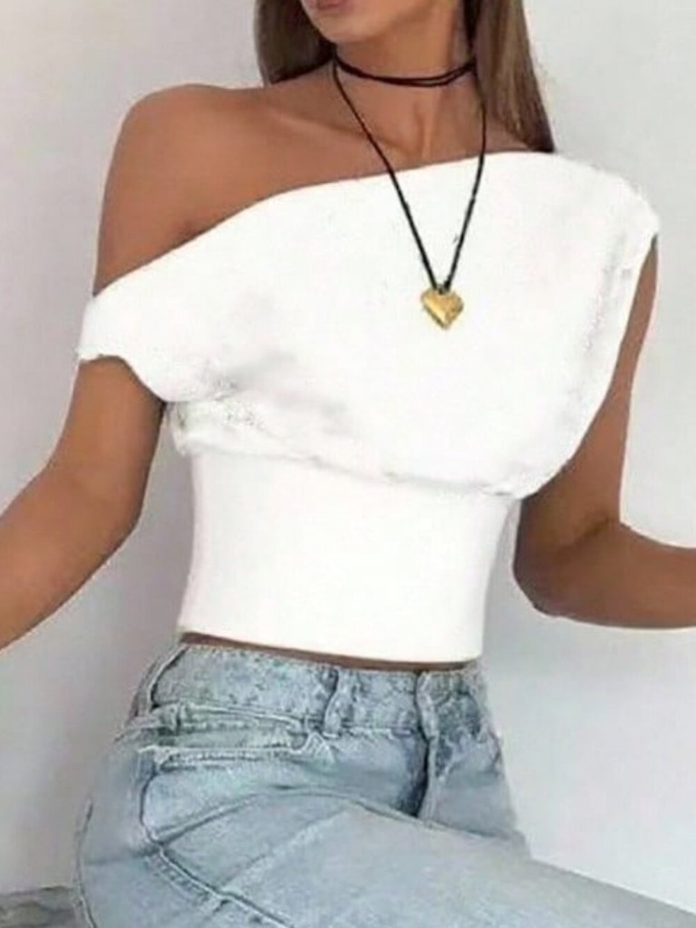 White Casual Women's Elegant Asymmetric Neckline Cropped Top - Picture 4 of 6